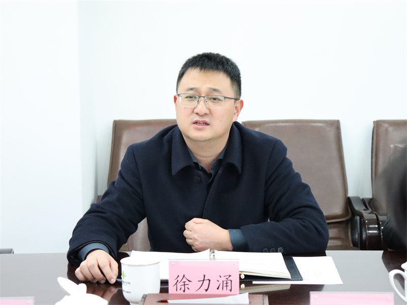 楊武秀會見萬源市委常委、副市長徐力涌一行